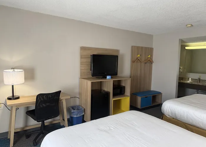 Days Inn By Wyndham Hannibal