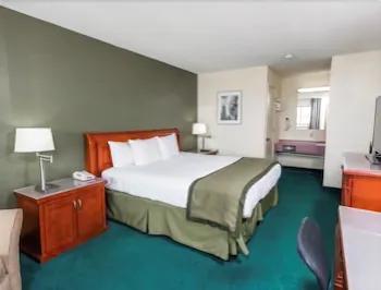Days By Wyndham Hotel 2*