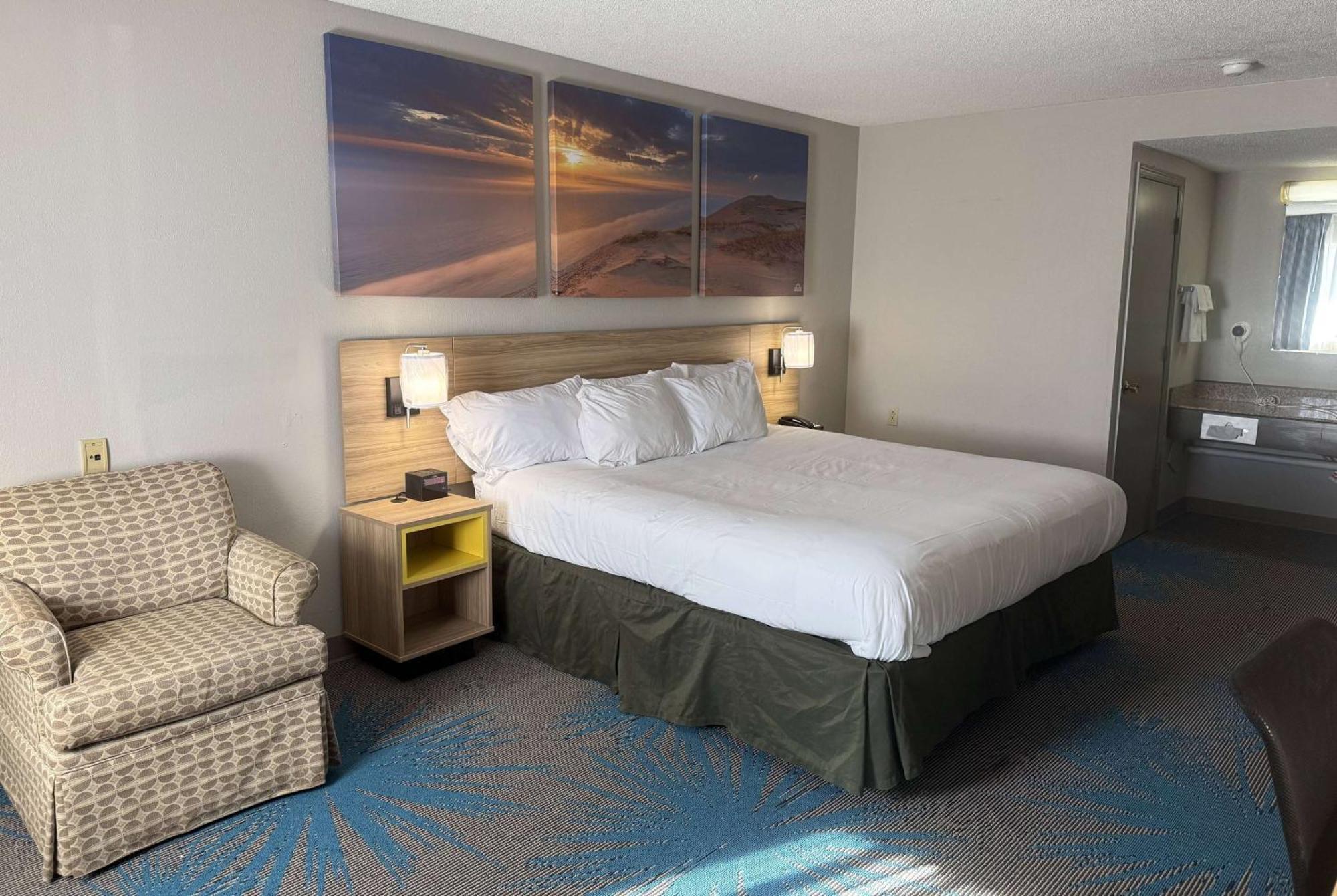 Days By Wyndham Hotel
