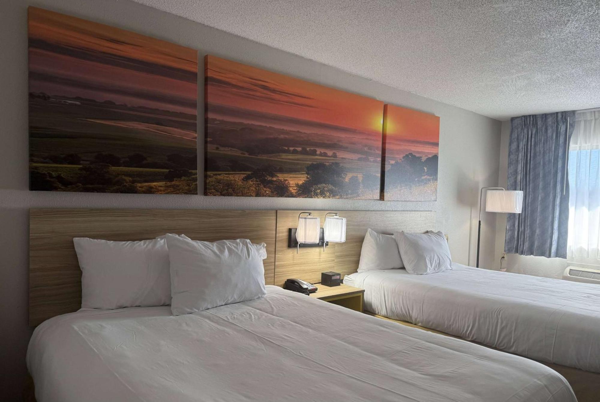 Days By Wyndham Hotel 2*