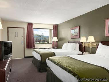 Days By Wyndham Hotel Hannibal